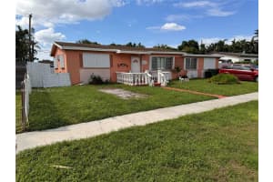 4164 W 6th Ave, Hialeah, FL 33012, Sold 01/03/25