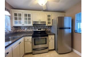 2700 Sunrise Lakes Dr W APT 202, Sunrise, FL 33322, Sold 12/18/24