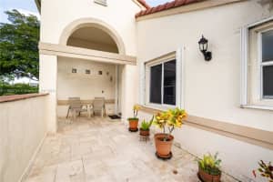 141 NW 187th Ave, Pembroke Pines, FL 33029, Sold 12/11/24