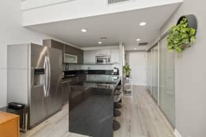 253 NE 2nd St, Miami, FL 33132, Sold 01/08/25