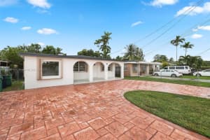 7375 SW 37th St, Miami, FL 33155, Sold 02/14/25