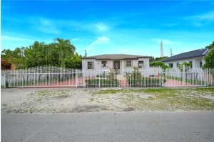 151 W 44th St, Hialeah, FL 33012, Sold 12/06/24
