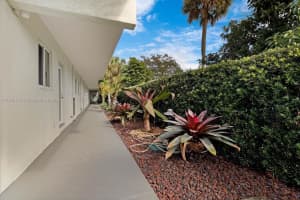 1000 SE 4th St APT 103, Fort Lauderdale, FL 33301, Sold 01/17/25