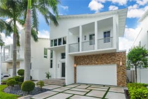 8280 NW 34th St, Doral, FL 33122, Sold 02/14/25