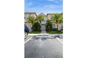 81 Simonton Cir, Weston, FL 33326, Sold 03/24/25