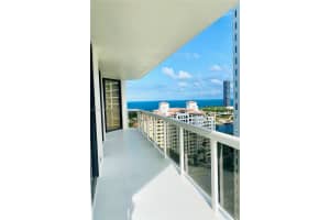 20185 E Country Club Dr APT 2105, Aventura, FL 33180, Sold 12/06/24