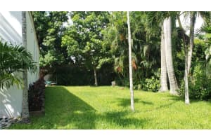 929 NE 78th St, Miami, FL 33138, Sold 05/05/25