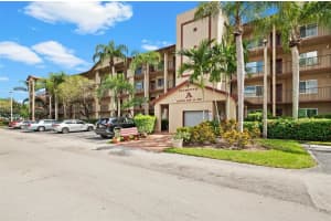 13700 SW 11th St APT 104A, Pembroke Pines, FL 33027, Sold 12/20/24