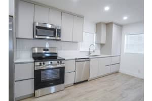 1043 W 26th St, West Palm Beach, FL 33404, Sold 12/06/24