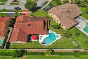706 NW 102nd Way, Plantation, FL 33324, Sold 11/08/24
