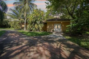 10861 SW 93rd St, Miami, FL 33176, Sold 01/17/25