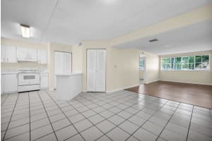 6175 NW 186th St APT 104, Hialeah, FL 33015, Sold 12/13/24