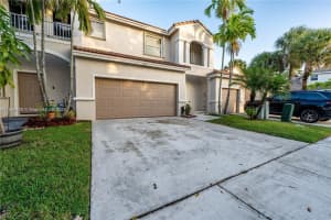 811 NW 130th Ave #811, Pembroke Pines, FL 33028, Sold 11/14/24