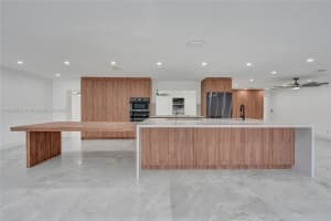 3950 N 37th Ave, Hollywood, FL 33021, Sold 02/19/25