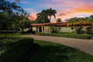 13840 SW 79th Ct, Palmetto Bay, FL 33158, Sold 12/23/24