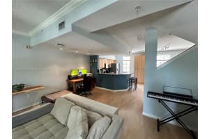 2811 NE 185th St APT 805, Aventura, FL 33180, - MLS#A11669713