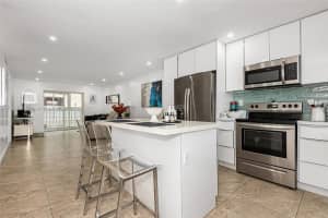 6175 W 20th Ave APT 214, Hialeah, FL 33012, Sold 12/02/24