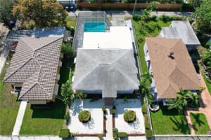 510 Nw 43rd St, Miami
