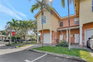 2307 Washington St APT 1, Hollywood, FL 33020, Sold 01/03/25