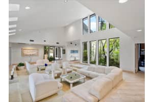 1030 E Cypress Dr, Pompano Beach, FL 33069, Sold 01/15/25