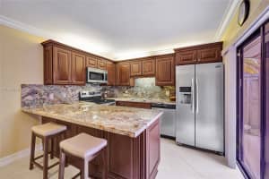 9956 NW 6th Ct, Plantation, FL 33324, Sold 02/03/25