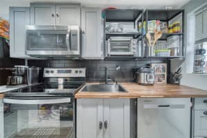 1430 NE 170th St APT 322, North Miami Beach, FL 33162, Sold 04/14/25