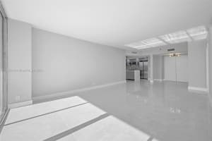 20281 E Country Club Dr APT 1511, Aventura, FL 33180, Sold 12/20/24