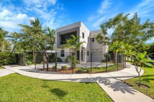 3480 Oak Ave, Miami, FL 33133, Sold 12/06/24
