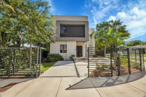 3480 Oak Ave, Miami, FL 33133, Sold 12/06/24
