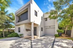 3480 Oak Ave, Miami, FL 33133, Sold 12/06/24
