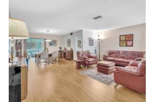 9280 SW 54th St, Cooper City, FL 33328, Sold 12/27/24