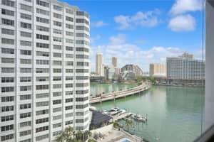 905 Brickell Bay Dr 1121, Miami