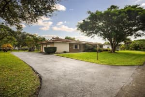 11701 SW 100th Ave, Miami, FL 33176, Sold 11/13/24