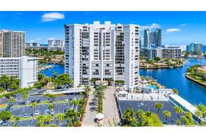 300 Three Islands Blvd 815, Hallandale Beach