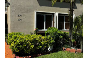 15701 SW 137th Ave APT 104, Miami, FL 33177, Sold 03/24/25