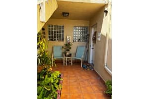 15701 SW 137th Ave APT 104, Miami, FL 33177, Sold 03/24/25