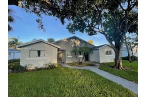 1080 Lake Victoria Dr APT B, West Palm Beach, FL 33411, Sold 03/05/25