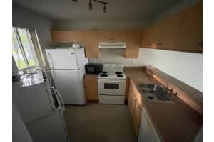 1080 Lake Victoria Dr APT B, West Palm Beach, FL 33411, Sold 03/05/25