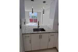 501 SW 1st St APT 509, Miami, FL 33130, Sold 12/16/24