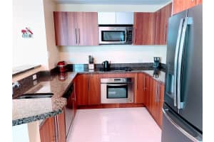 300 S Biscayne Blvd #1508, Miami, FL 33131, Sold 11/29/24
