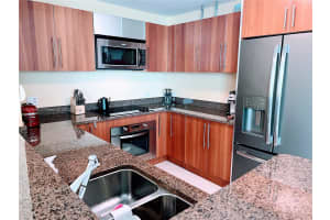 300 S Biscayne Blvd #1508, Miami, FL 33131, Sold 11/29/24