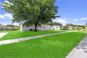 18920 NW 14th Ct, Miami, FL 33169, Sold 11/12/24