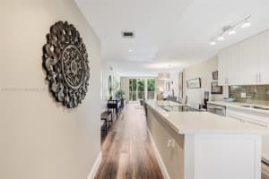 250 Jacaranda Dr Apartment 409, Plantation, FL 33324, Sold 04/28/25