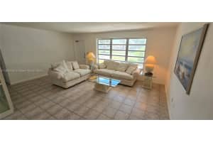 311 NW 96th Ave, Pembroke Pines, FL 33024, Sold 02/12/25