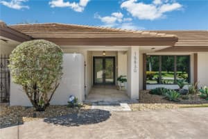 15830 SW 82nd Ave, Palmetto Bay, FL 33157, Sold 04/10/25