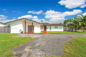 3765 SW 122nd Pl, Miami, FL 33175, Sold 12/03/24