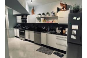 690 SW 1st Ct APT 602, Miami, FL 33130, Sold 01/09/25