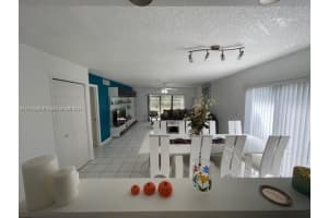 290 Racquet Club Rd APT 106, Weston, FL 33326, Sold 05/30/25
