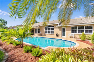 19420 NW 6th St, Pembroke Pines, FL 33029, Sold 12/17/24