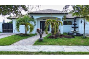 490 W 39th Pl, Hialeah, FL 33012, Sold 11/01/24